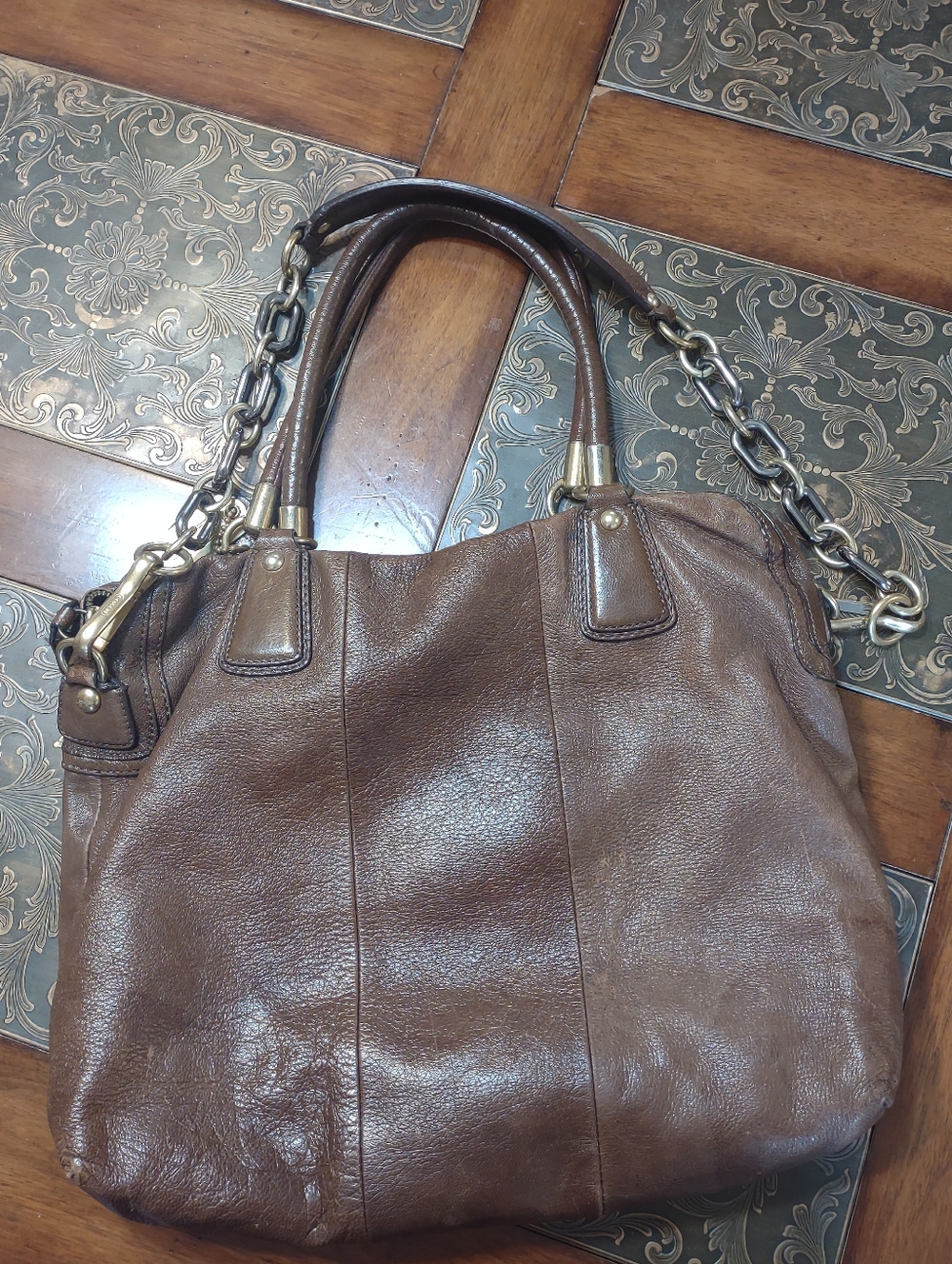 Coach Vintage Brown Leather Shoulder Bag with Chain Strap - Picture 12 of 16